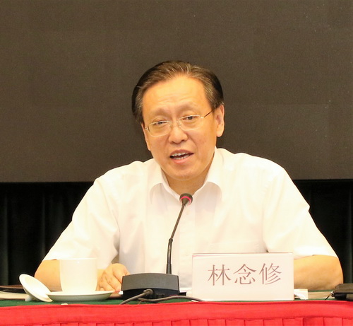 縱橫貫通，打造統(tǒng)一的公共資源交易平臺(tái)